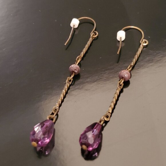 Vintage Purple Drop Earrings With Twisted Metal Accents - Picture 1 of 5